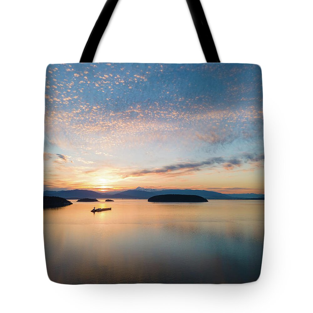 Mount Baker Tote Bag featuring the photograph Early Sunrise by Michael Rauwolf