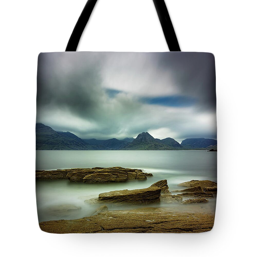 Isle Of Skye Tote Bag featuring the photograph Elgol by Ian Good