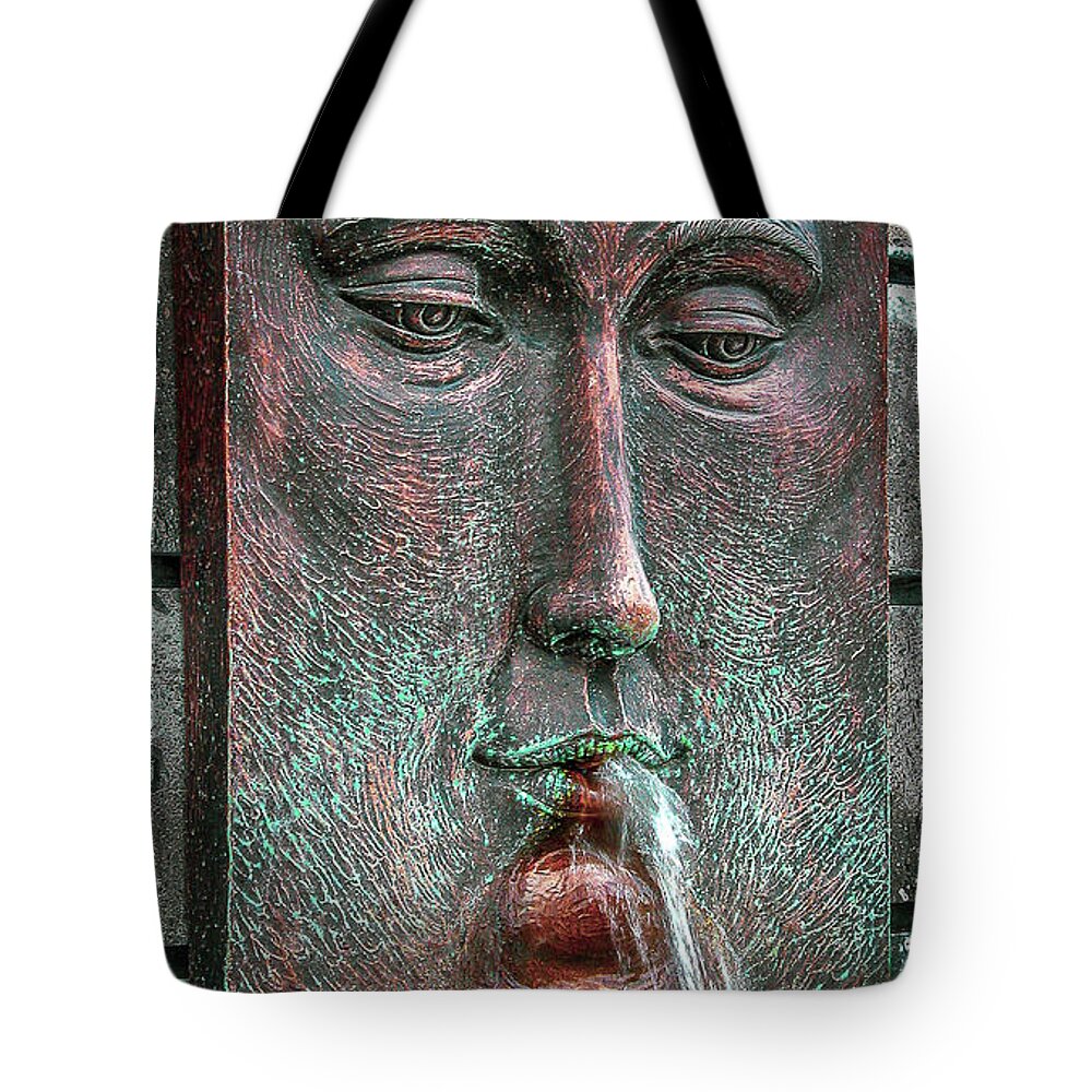 Face Tote Bag featuring the photograph Fountain - Cancun by Frank Mari