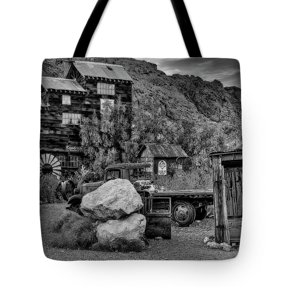 Ghosttown Tote Bag featuring the photograph Ghosttown BW by Susan Candelario