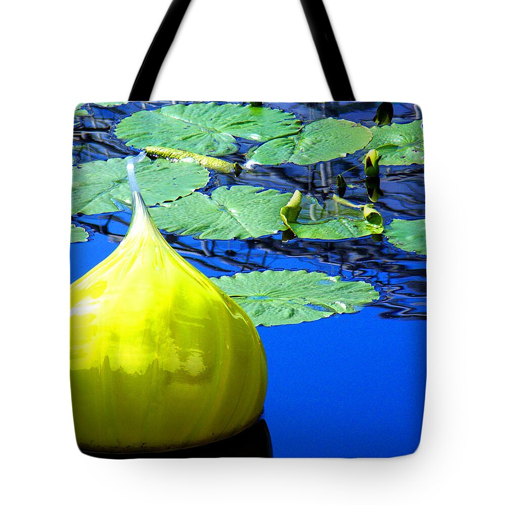 Landscape Tote Bag featuring the photograph Glass Sculpture Water Lily Missouri Botanical Garden by Patrick Malon