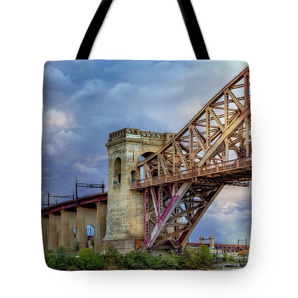 Astoria Park Tote Bag featuring the photograph Glorious Hell Gate Bridge by Cate Franklyn