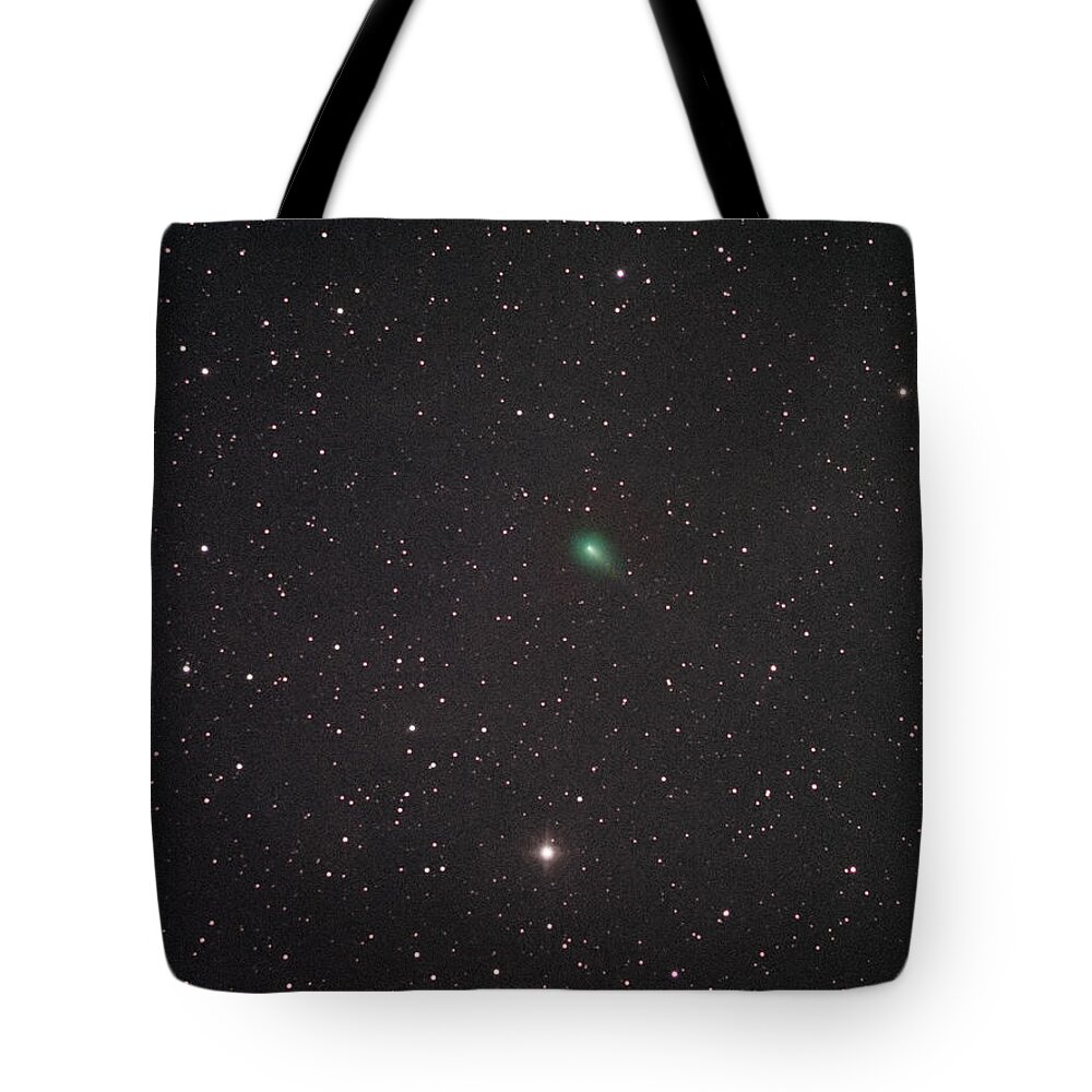 C/2019 Y4 Tote Bag featuring the photograph Great Expectations by Ralf Rohner