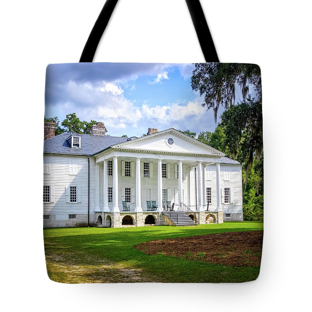 Hampton Plantation House Tote Bag featuring the photograph Hampton Plantation House by Carolyn Derstine