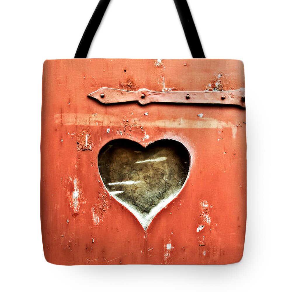 Heart Tote Bag featuring the photograph Heart by Tanja Leuenberger