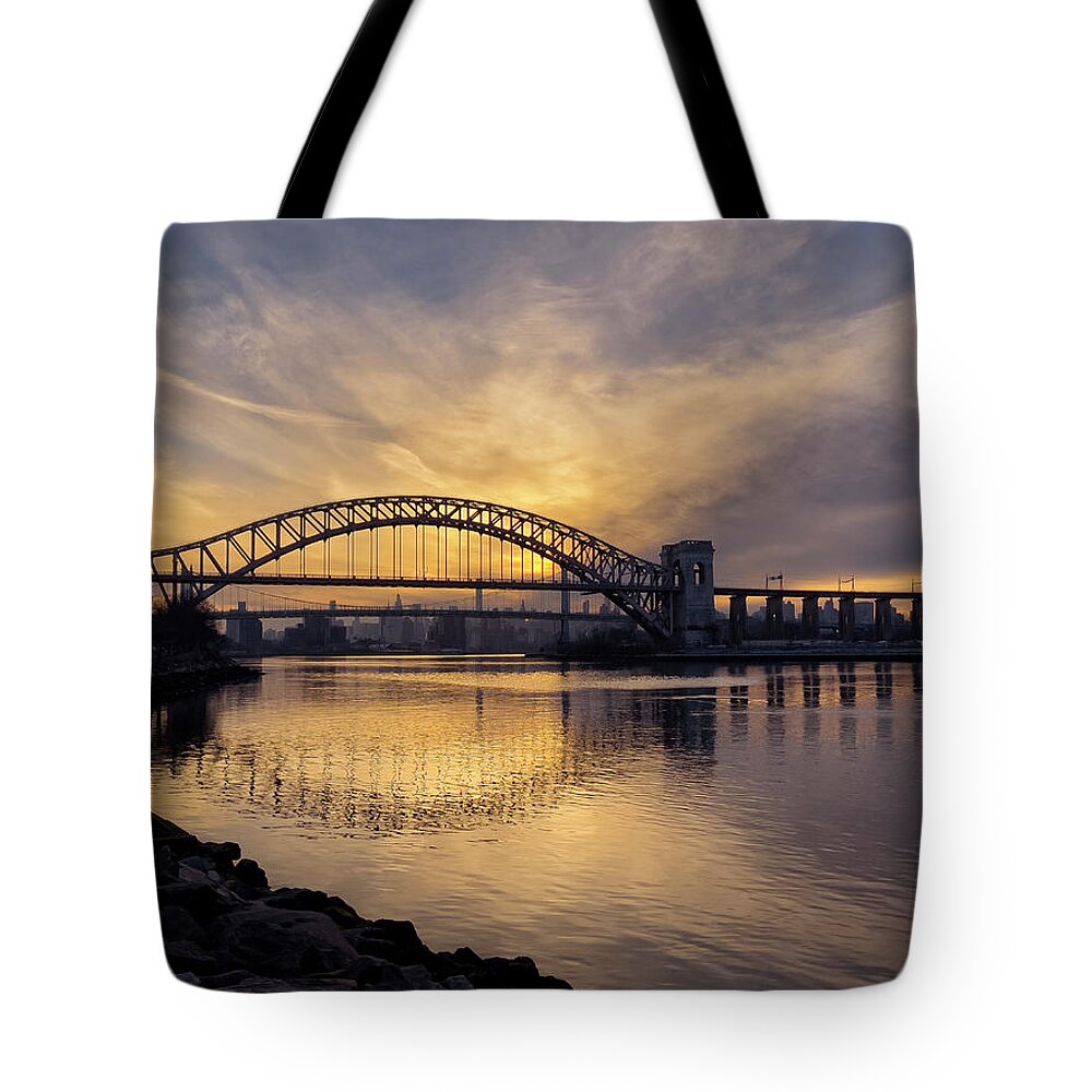  Purple Sky Tote Bag featuring the photograph Hell Gate Sunset by Cate Franklyn