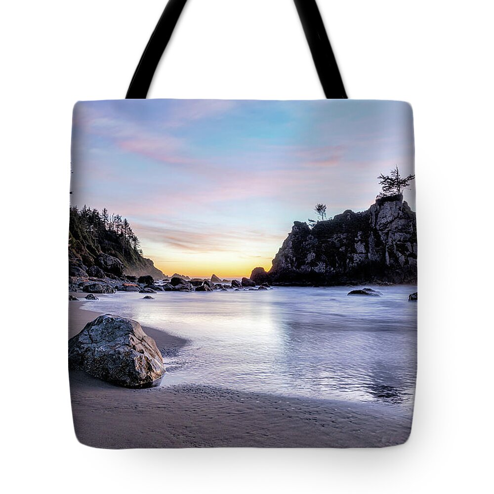Beach Tote Bag featuring the photograph Hidden Beach by Rudy Wilms