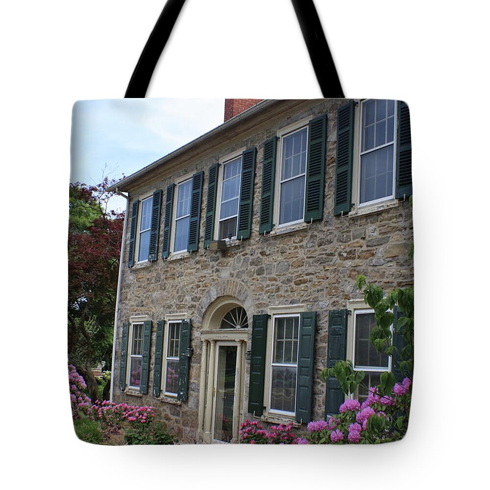 Historic Building Tote Bag featuring the photograph Historic Building by Kenneth Pope