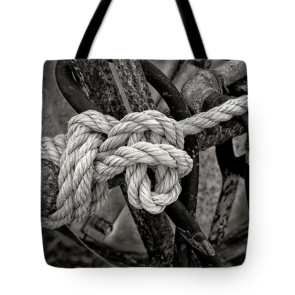 Rope Tote Bag featuring the photograph Knot Bay Port Michigan by Edward Shotwell