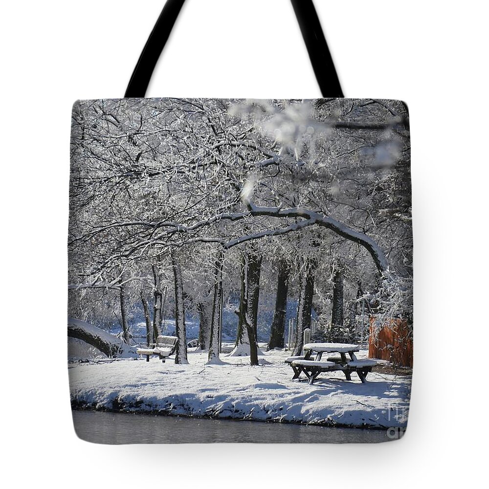Background Tote Bag featuring the photograph Lakeside Winter by On da Raks