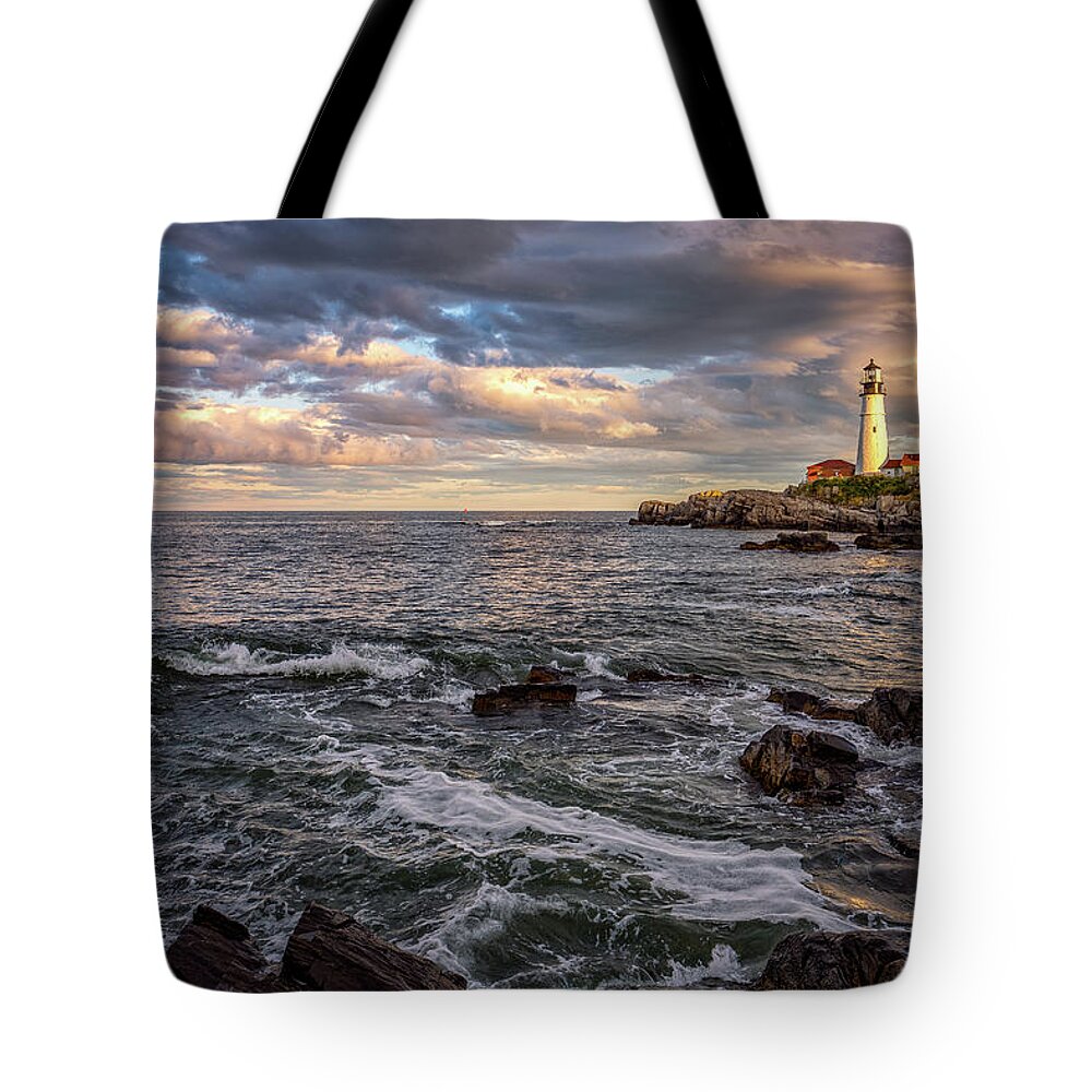 Cape Elizabeth Tote Bag featuring the photograph Last Light At portland Head by Jeff Sinon