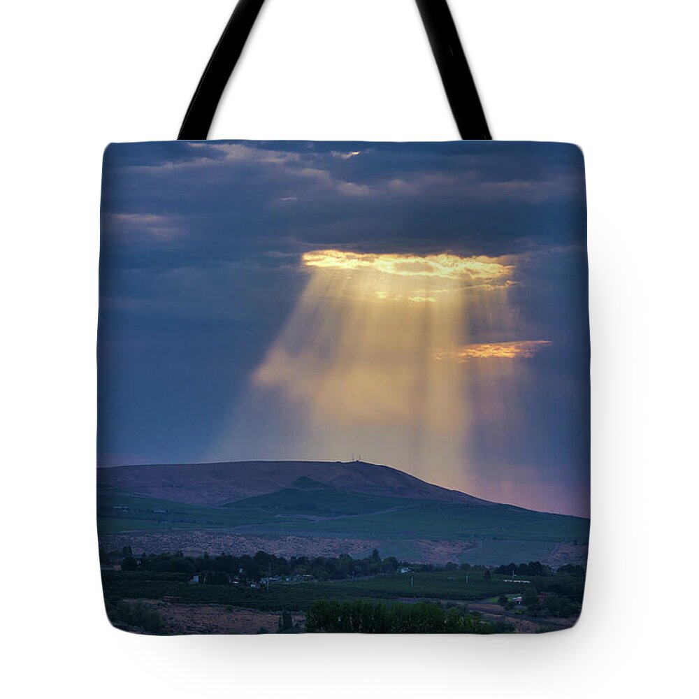 Light From Heaven Tote Bag featuring the photograph Light from heaven by Lynn Hopwood