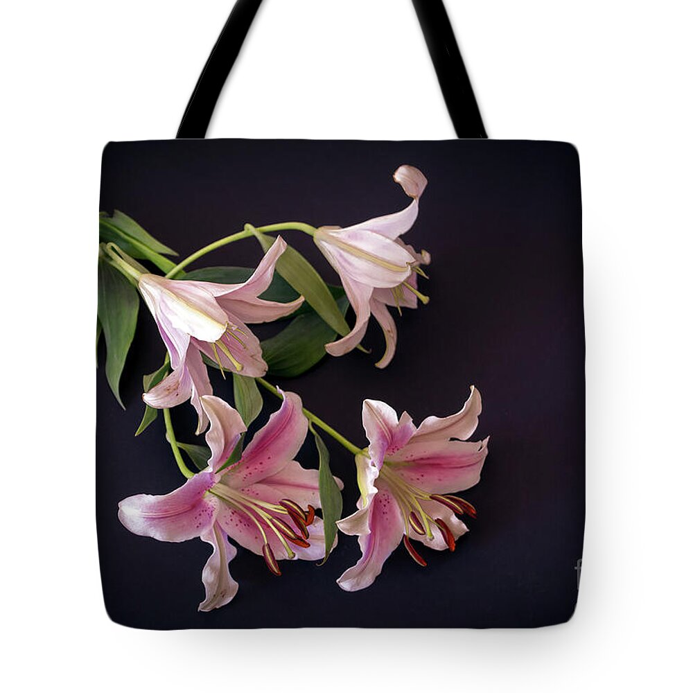 Flowers Tote Bag featuring the photograph Lilies 3 by Elaine Teague