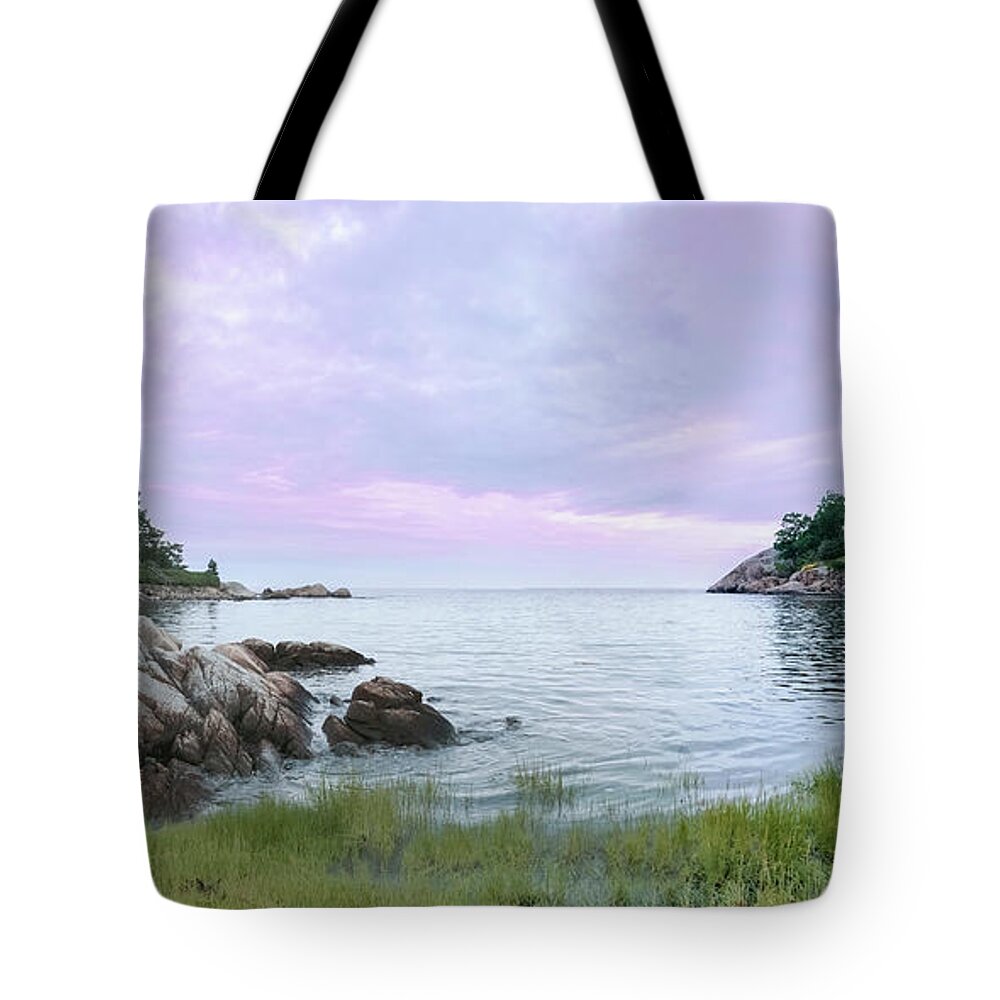 Sunset Tote Bag featuring the photograph Lobster Cove Sunset by David Lee