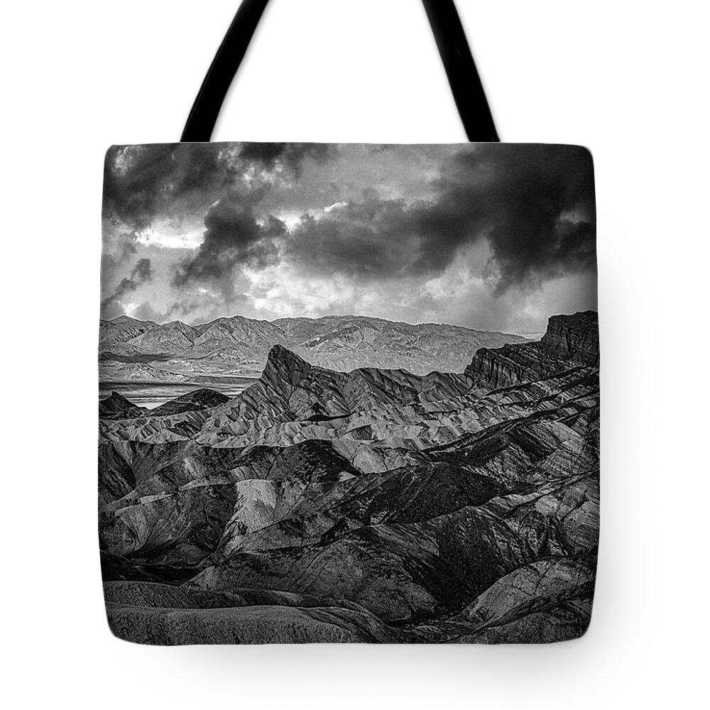 Landscape Tote Bag featuring the photograph Looming Desert Storm by Romeo Victor