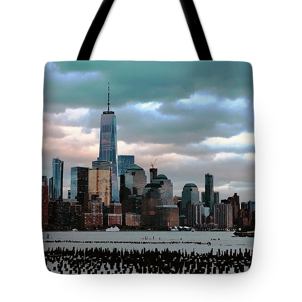 Nyc Tote Bag featuring the photograph Lower Manhattan Skyline by Jim Feldman