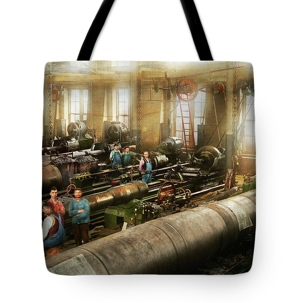 Machinist Tote Bag featuring the photograph Machinist - Gun - Check out these big guns 1917 by Mike Savad