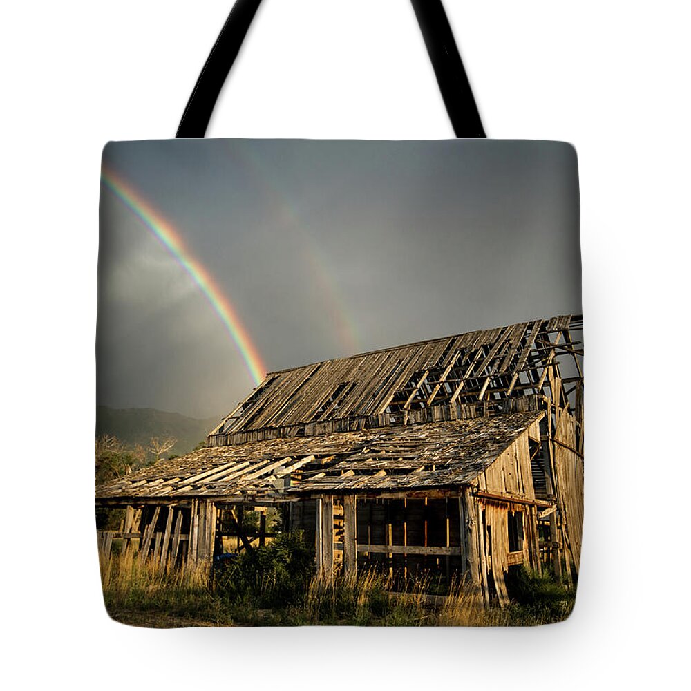 Barn Tote Bag featuring the photograph Mapleton Barn Rainbow by Wesley Aston