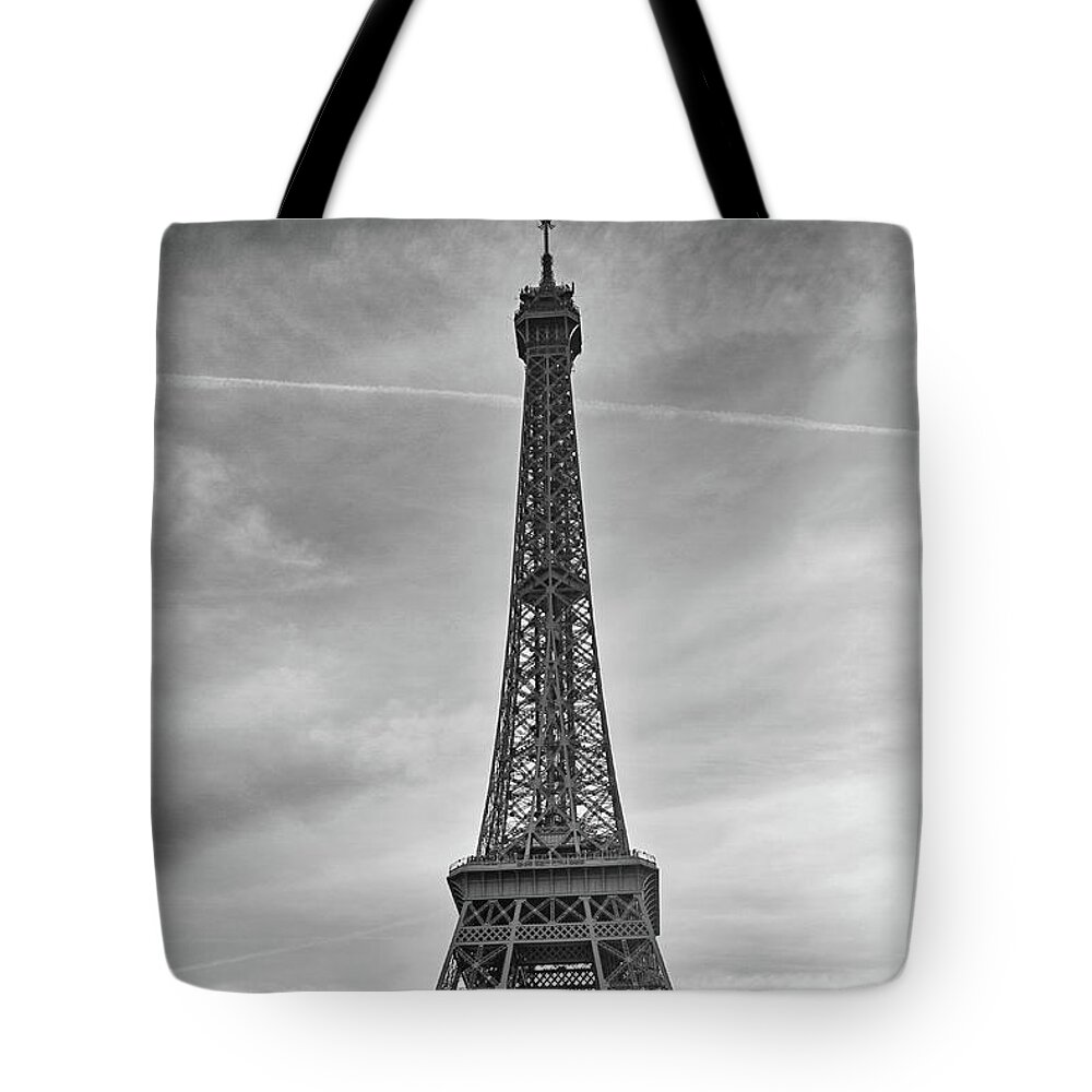 Grand Dame Tote Bag featuring the photograph Monumental - Eiffel Tower in Paris by Melanie Alexandra Price