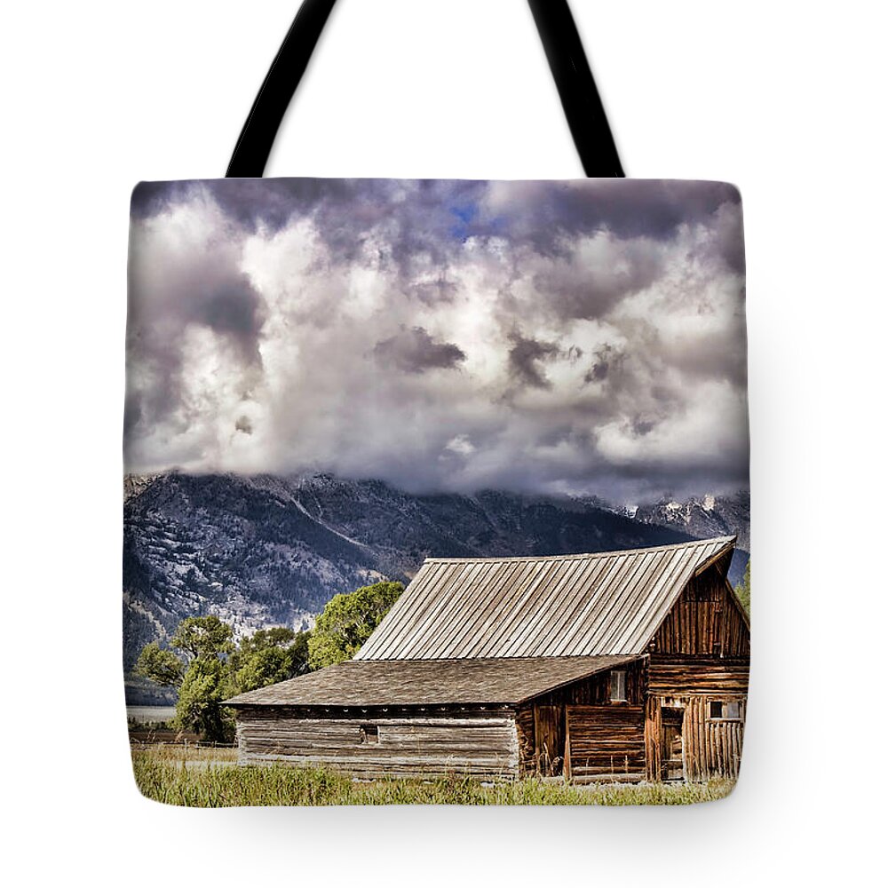 Moulton Barn Tote Bag featuring the photograph Moulton Barn in Grand Tetons 1223 by Cathy Anderson