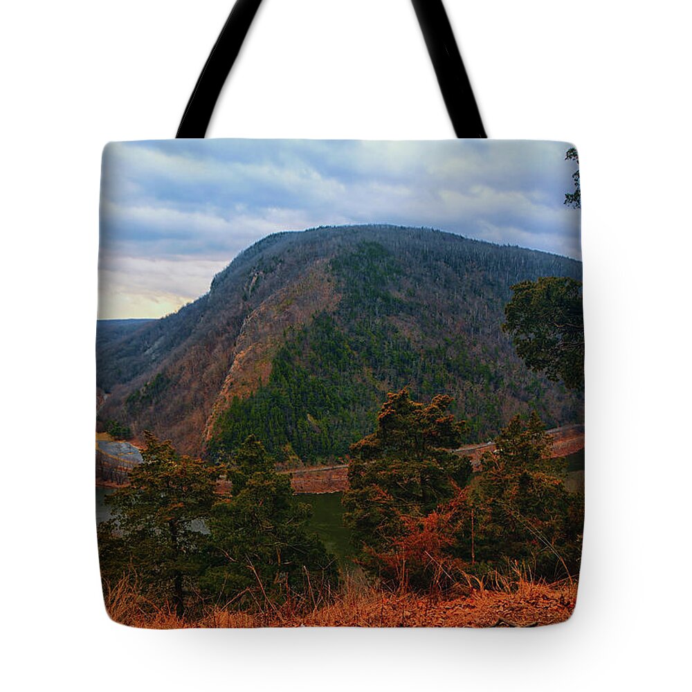 Mount Minsi From Mount Tammany 2 Tote Bag featuring the photograph Mount Minsi from Mount Tammany 2 by Raymond Salani III