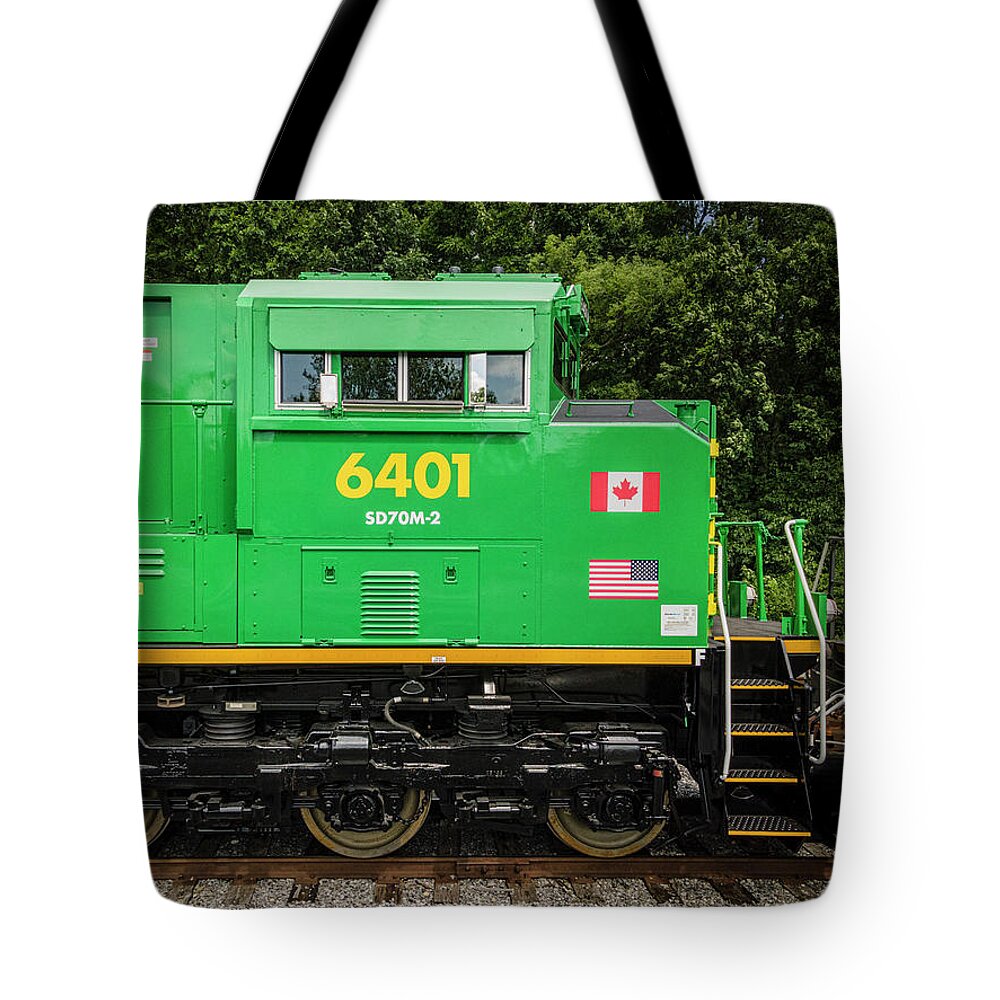Railroad Tote Bag featuring the photograph New Brunswick Southern Railway 6401 Photo 03 by Jim Pearson