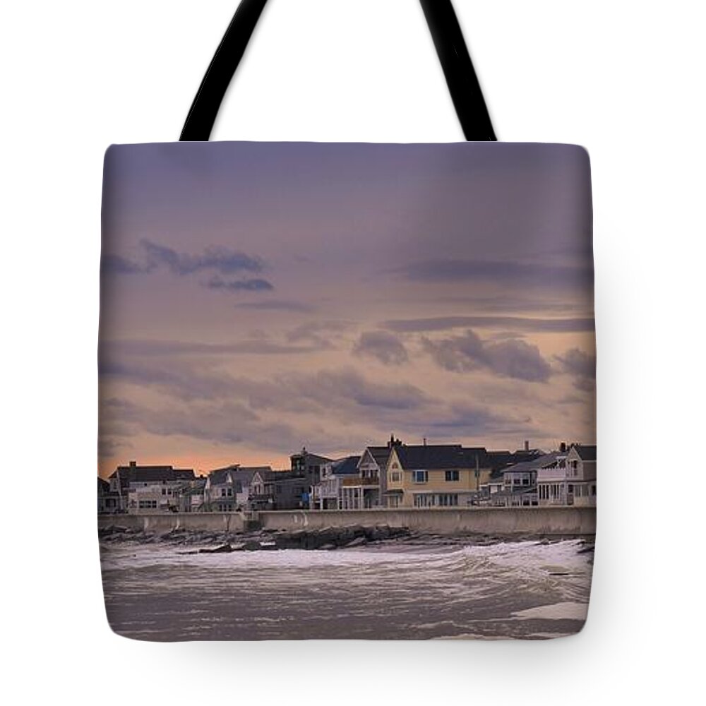 - North Hampton Beach - Nh Tote Bag featuring the photograph - North Hampton Beach - NH by THERESA Nye