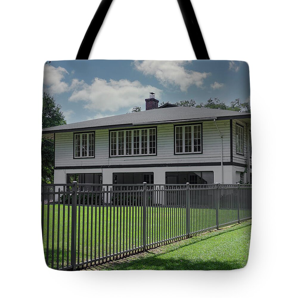Officers Quarters Tote Bag featuring the photograph Officers Quarters - North Charleston Navy Base by Dale Powell