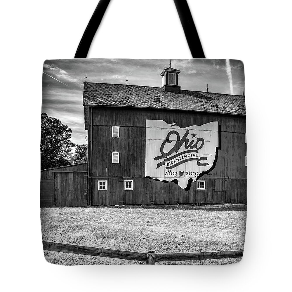 Ohio Wall Art Tote Bag featuring the photograph Ohio Bicentennial Barn - Delaware County Black and White by Gregory Ballos