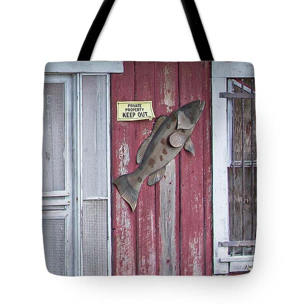 Old Tote Bag featuring the photograph Old Florida Barn by Dart Humeston