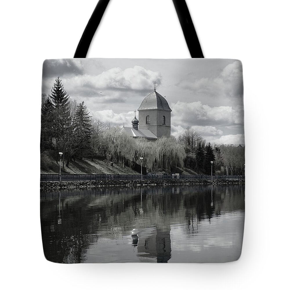 Church Tote Bag featuring the photograph Over-the-Pool Church st 1 by Andrii Maykovskyi