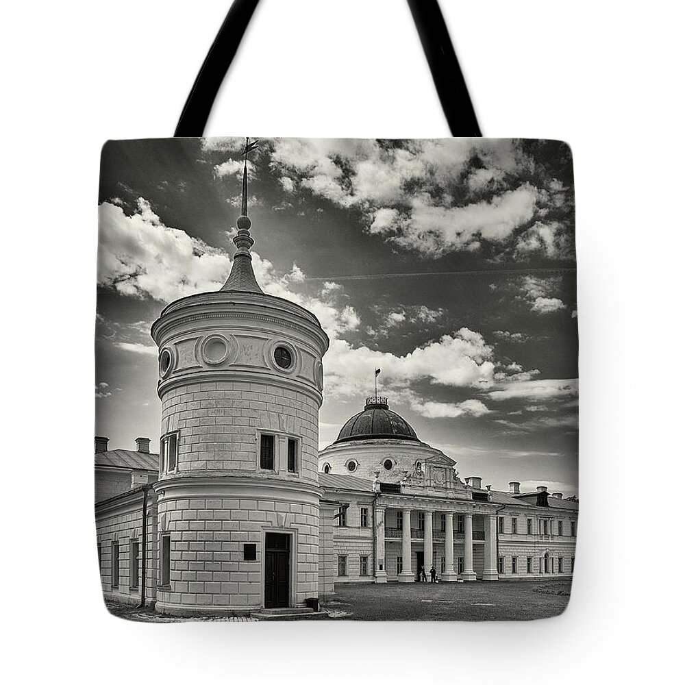 Palace Tote Bag featuring the photograph Palace Of Tarnovskyi by Andrii Maykovskyi