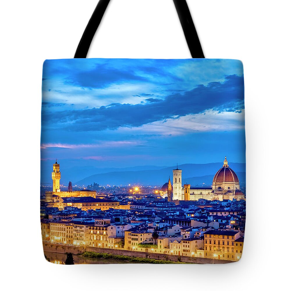 Italy Tote Bag featuring the photograph Palazzo della Signoria and the Duomo di Firenze by Fabrizio Troiani