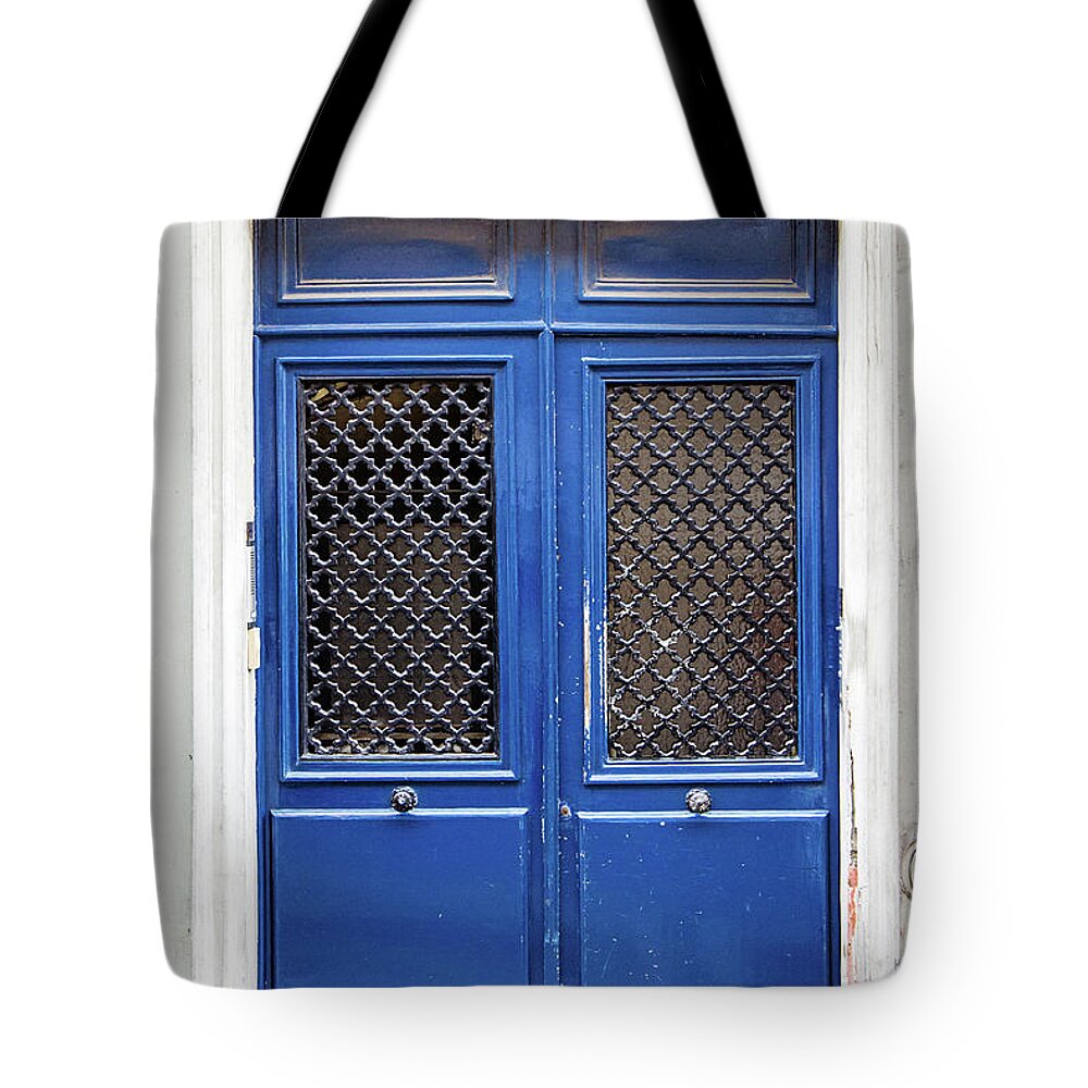 Paris Tote Bag featuring the photograph Paris Doors No. 15 by Melanie Alexandra Price