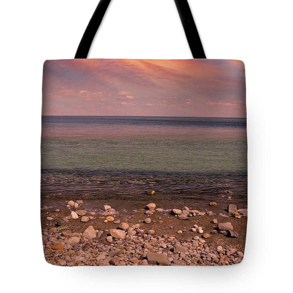 Beach Tote Bag featuring the photograph Pastel Twilight by Lynda Lehmann