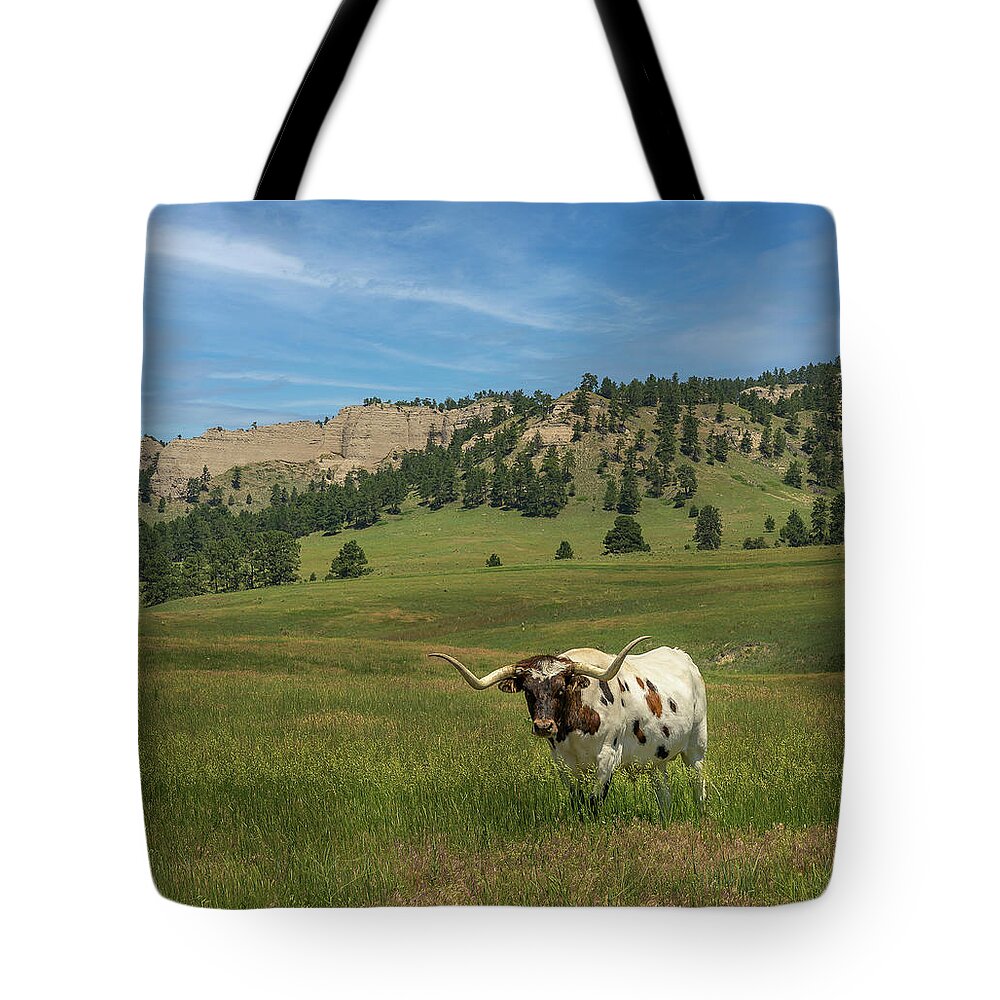 Longhorn Tote Bag featuring the photograph Pine Ridge Longhorn by Laura Hedien