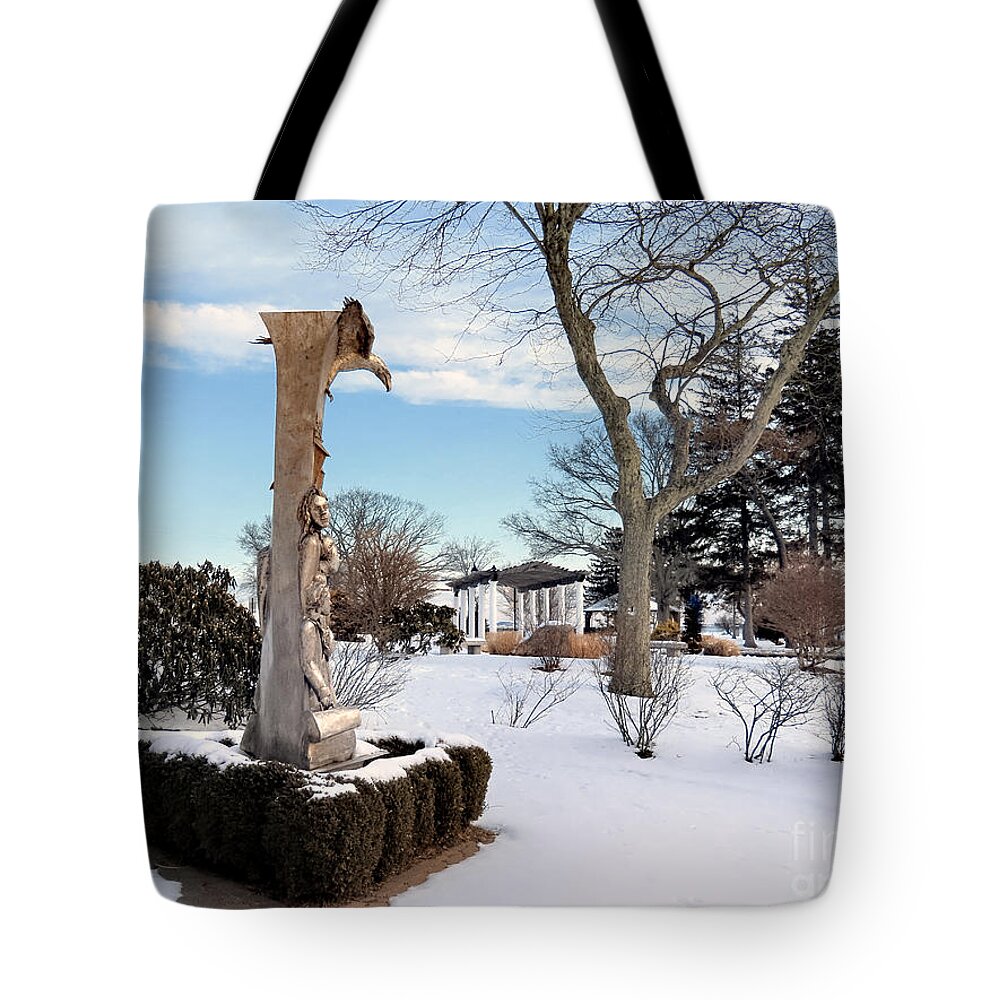 Plymouth Immigrant Statue Tote Bag featuring the photograph Plymouth Immigrant statue Brewster Gardens by Janice Drew