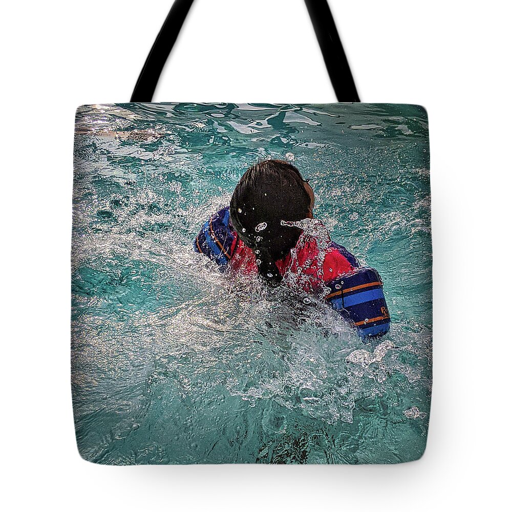 Water Tote Bag featuring the photograph Pooltime Splash by Portia Olaughlin