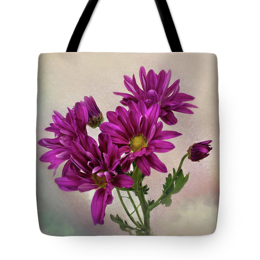 Purple Daisy Wall Art Print Tote Bag featuring the photograph Purple Daisy Wall Art Print by Gwen Gibson