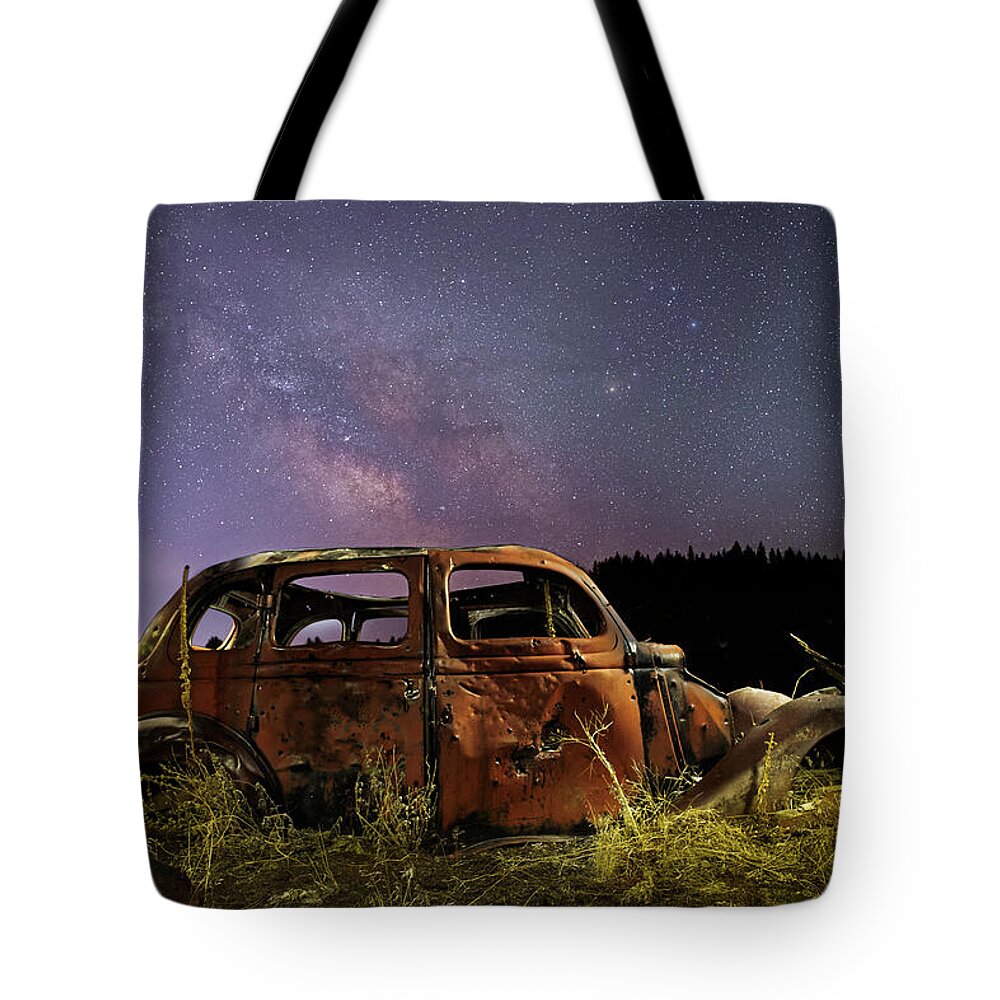 Auto Tote Bag featuring the photograph Rusting Under the Stars by Mike Lee