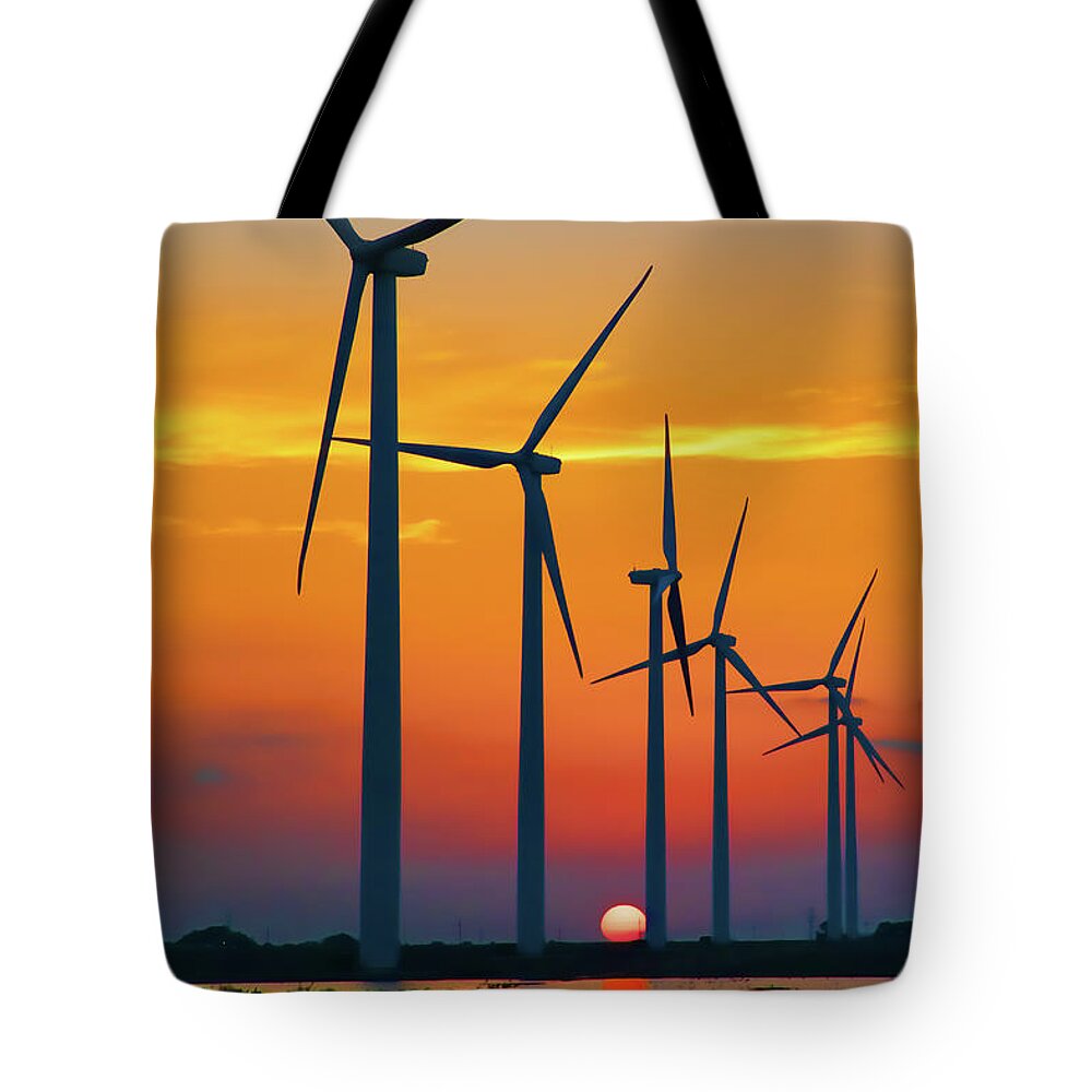 Wind Tote Bag featuring the photograph Six in a Row by Steve Templeton