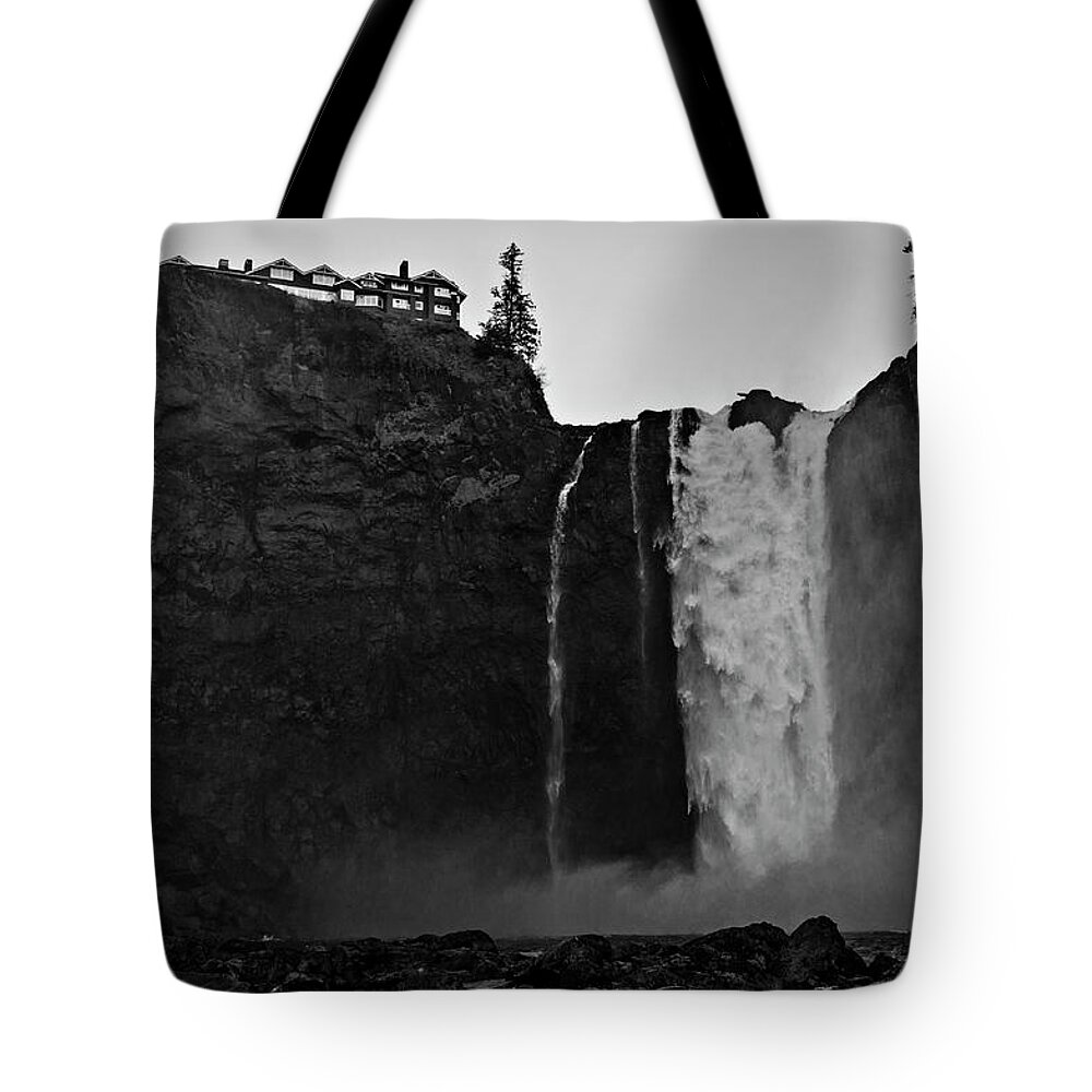 Majestic Tote Bag featuring the photograph Snoqualmie Falls Black and White by Pelo Blanco Photo