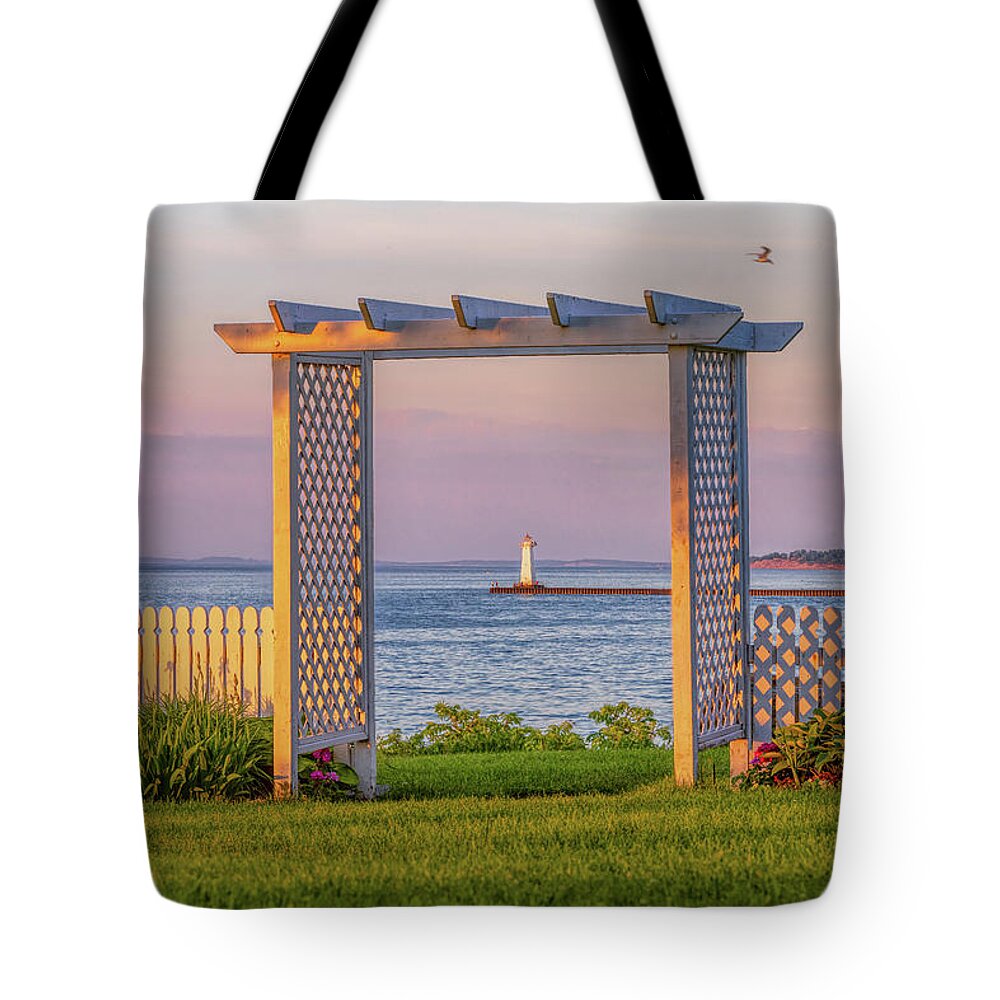 Sodus Point Lighthouse Tote Bag featuring the photograph Sodus Point Lighthouse View by Rod Best