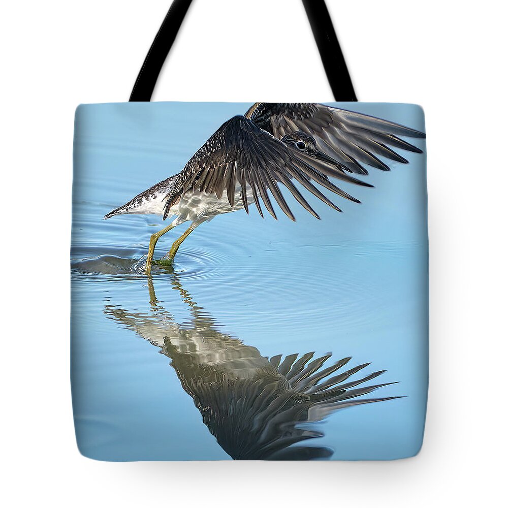 Chevalier Solitaire Tote Bag featuring the photograph Solitary sandpiper by Carl Marceau