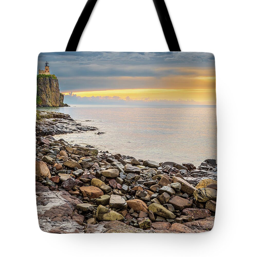 Split Rock Lighthouse Tote Bag featuring the photograph Split Rock Lighthouse by Sebastian Musial