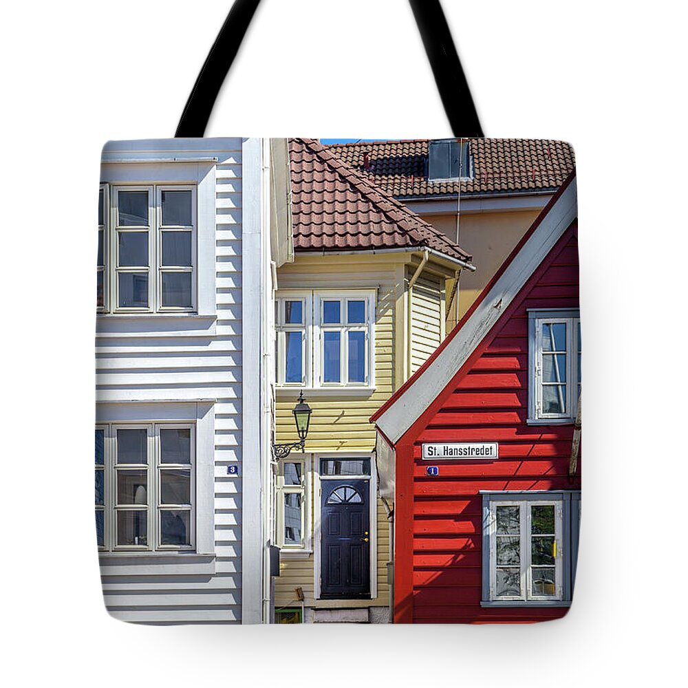 Town Tote Bag featuring the photograph St. Hansstredet Bergen by W Chris Fooshee