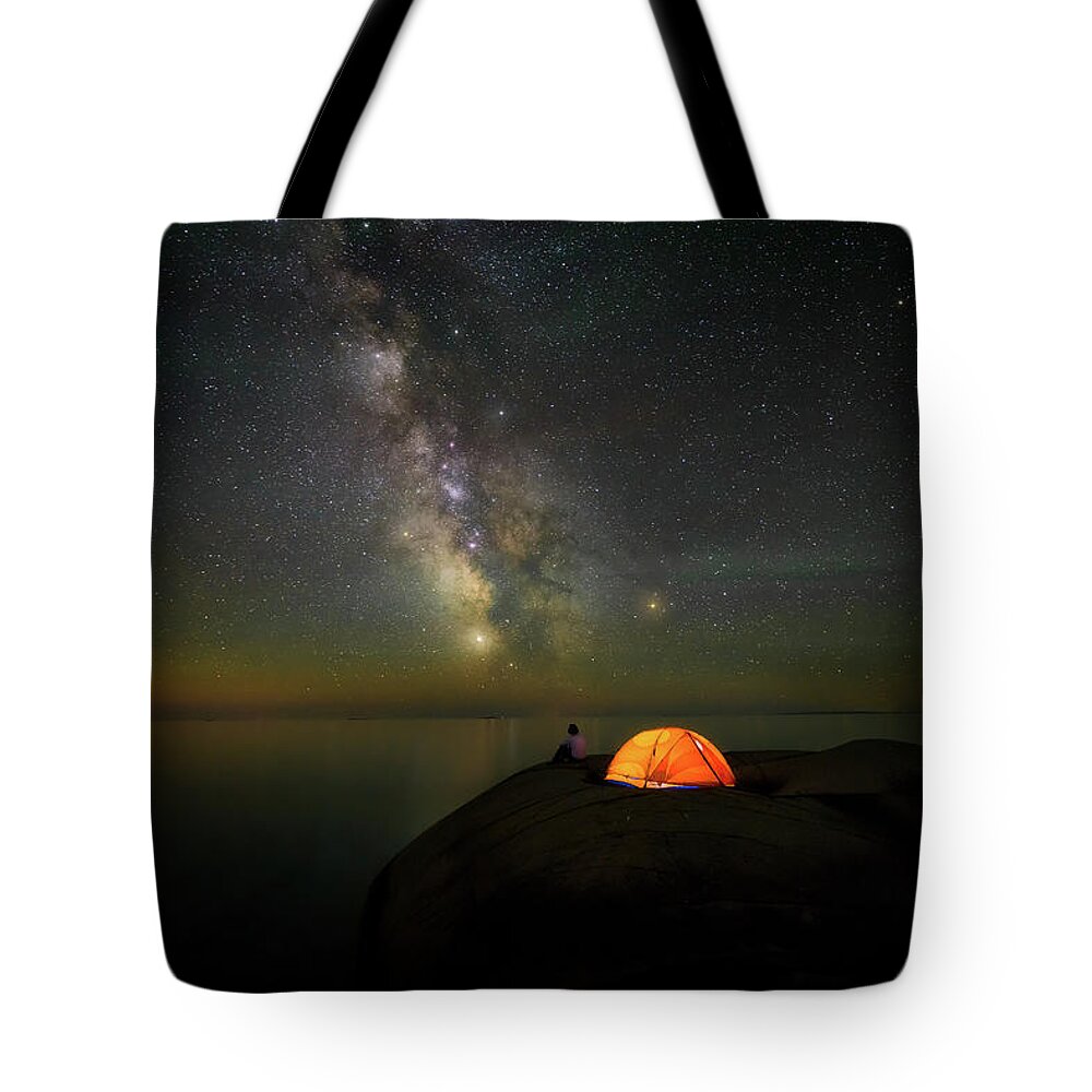 The Milky Way Tote Bag featuring the photograph Stargazing by Henry w Liu