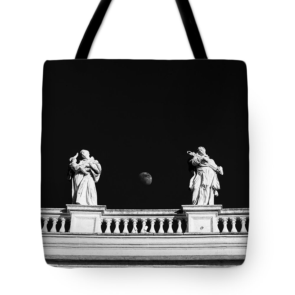 Rome Tote Bag featuring the photograph Statues at St. Peter's Square in Rome, Italy by Fabiano Di Paolo