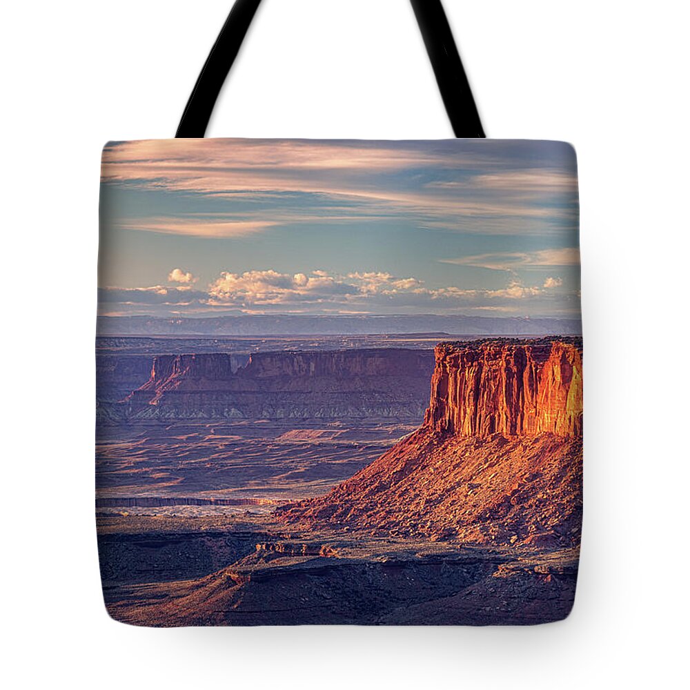 Canyonlands Tote Bag featuring the photograph Sunset at Orange Cliffs by Kenneth Everett