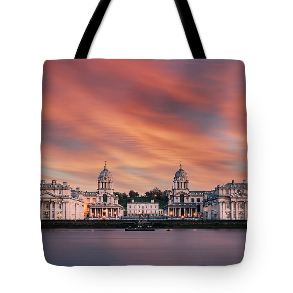 Sunset Tote Bag featuring the photograph Sunset over Greenwich by Andrew Lalchan